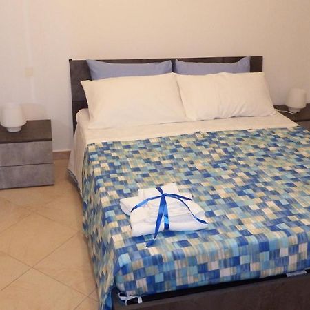 Villa Costanza Casa Vacanze 阿沃拉 外观 照片
